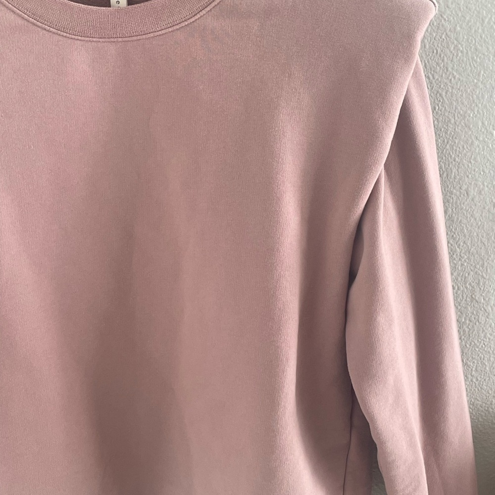 ARITZIA Babaton The Group Persona Sweater Shoulder Pad Long Sleeve Pink Sz Small - Picture 5 of 10